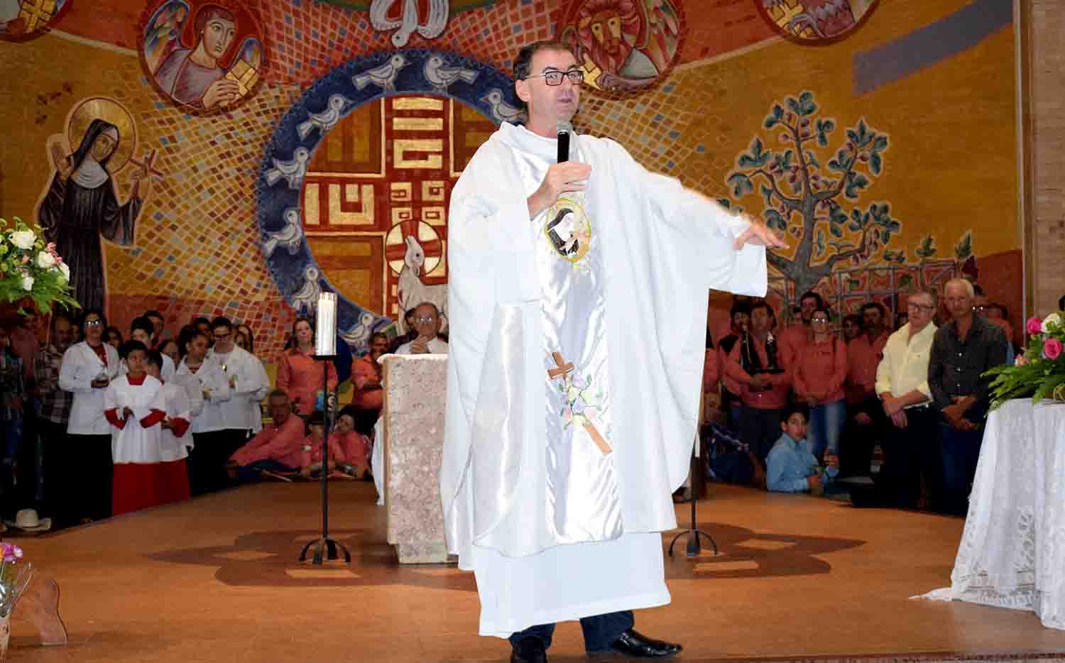 Padre Célio Tarozo