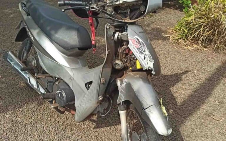 Mulher perde a vida queda de moto