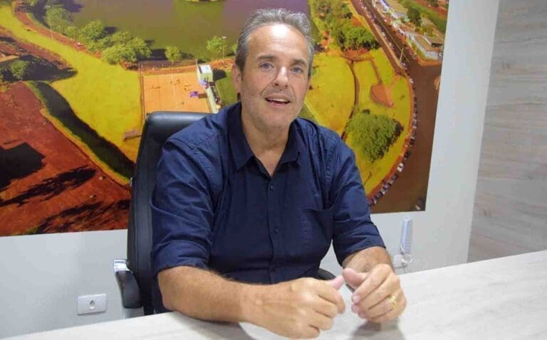 Marcelo reis comanda prefeitura