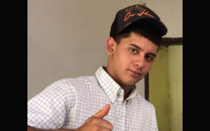 ADolescente morto a tiros
