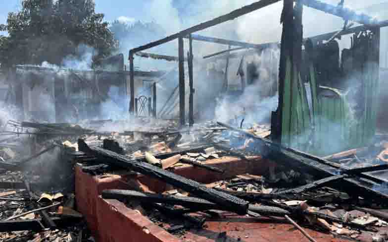 incêndio casa de madeira