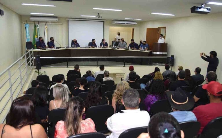 Moção de aplausos