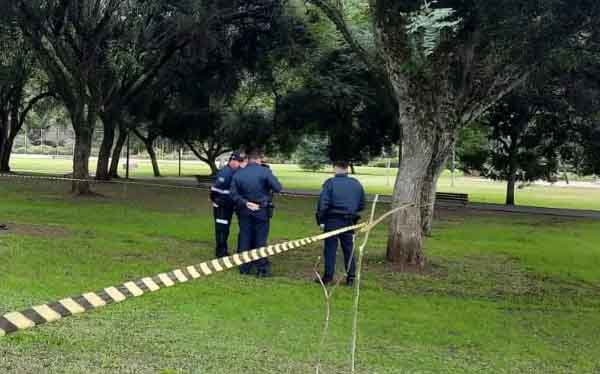 corpo encontado