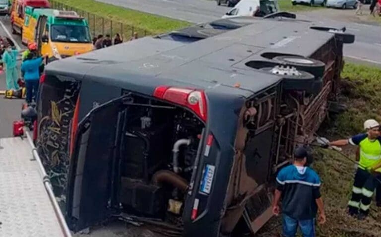 acidente envolvendo a dupla Conrado e Alecsandro