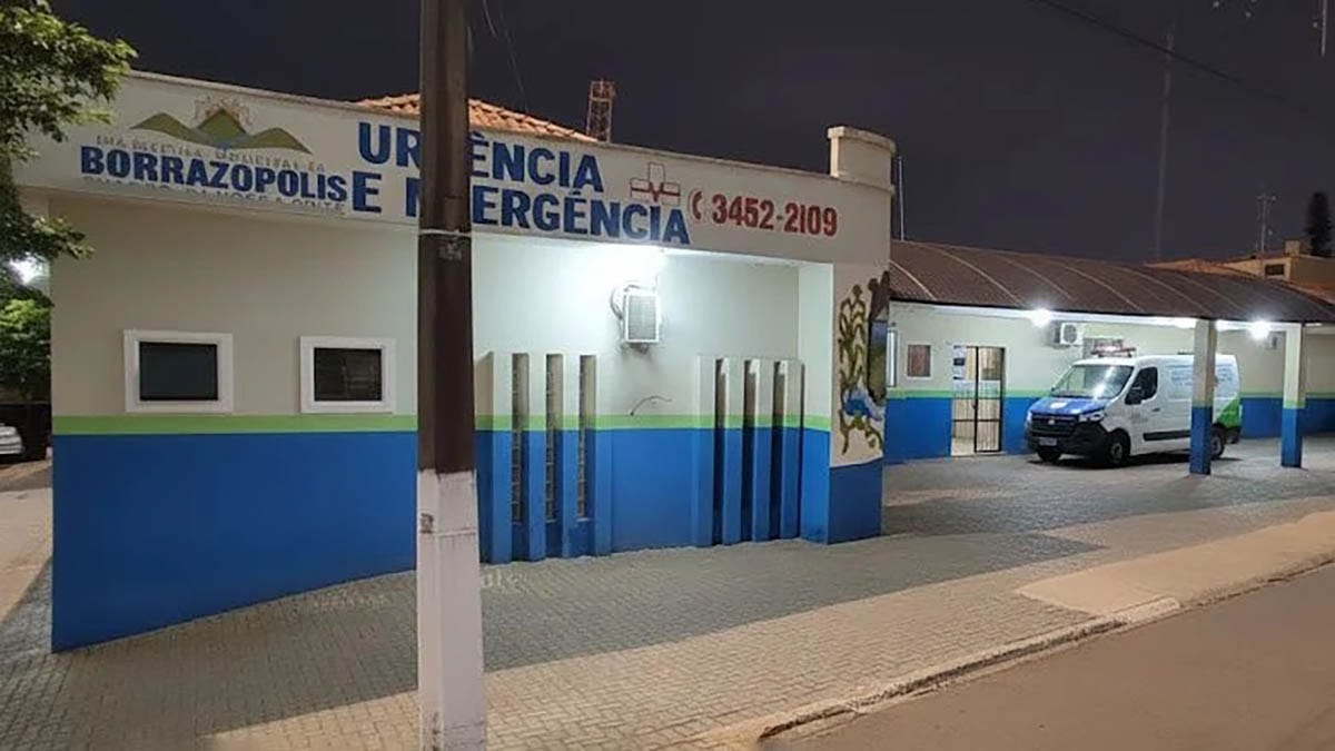 Um homem em surto mobilizou a Polícia Militar (PM). Ele foi encaminhado ao hospital municipal