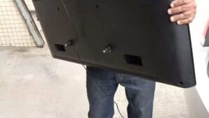 Porta de residência arrombada após furto em casa em Ivaiporã