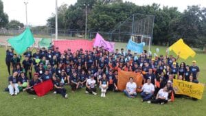 Colaboradores da Fatec Ivaiporã e do Grupo Rhema reunidos durante convenção na AABB de Ivaiporã.