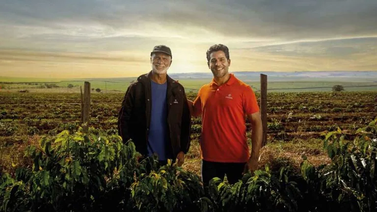 Imagem representa produtor e colaborador mostrando unnião e parceria