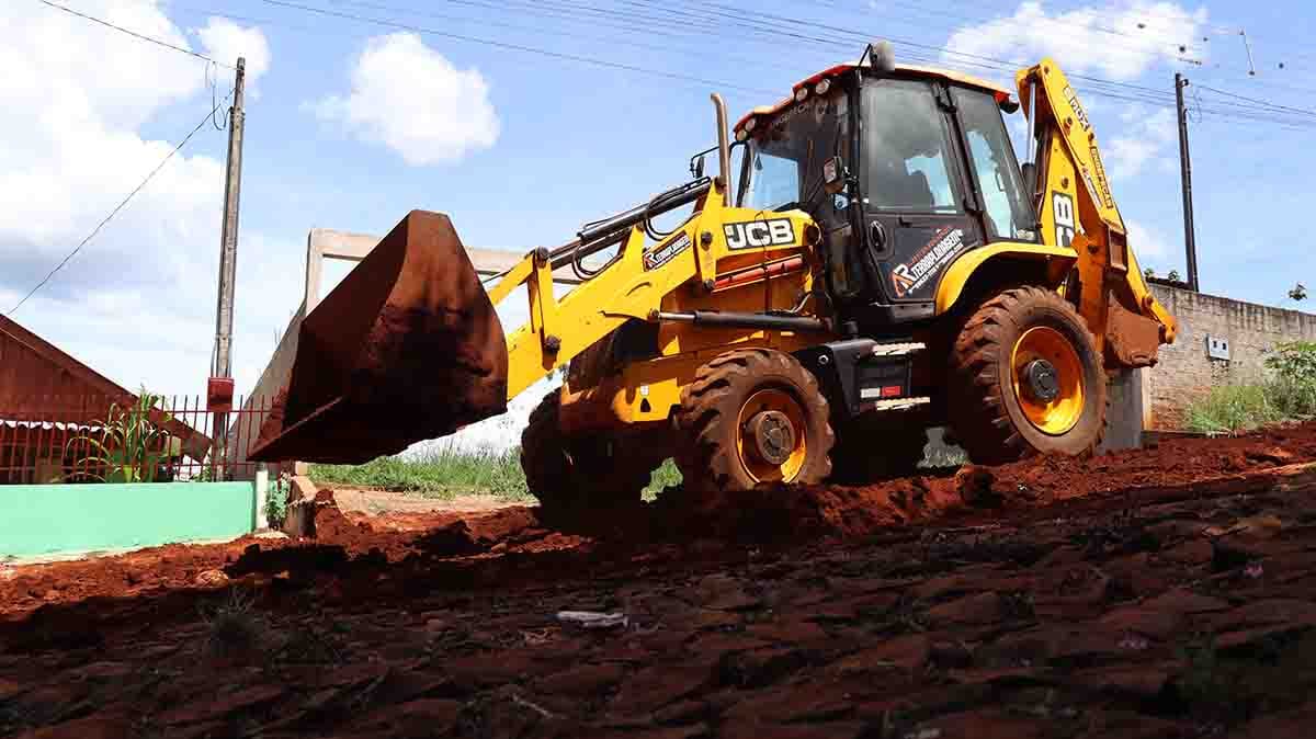 Jardim Belo Horizonte com obras de drenagem e recape asfáltico