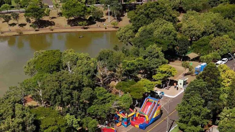 Moradores participam da inauguração do Parque Ecológico Pouso Alegre em Ivaiporã