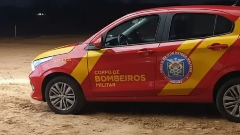 Bombeiros confirmaram buscas no Rio Ivaí