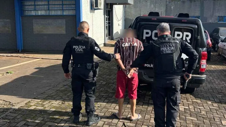 Deitdo sendo encaminhado a víatura em Ribeiro Bonito