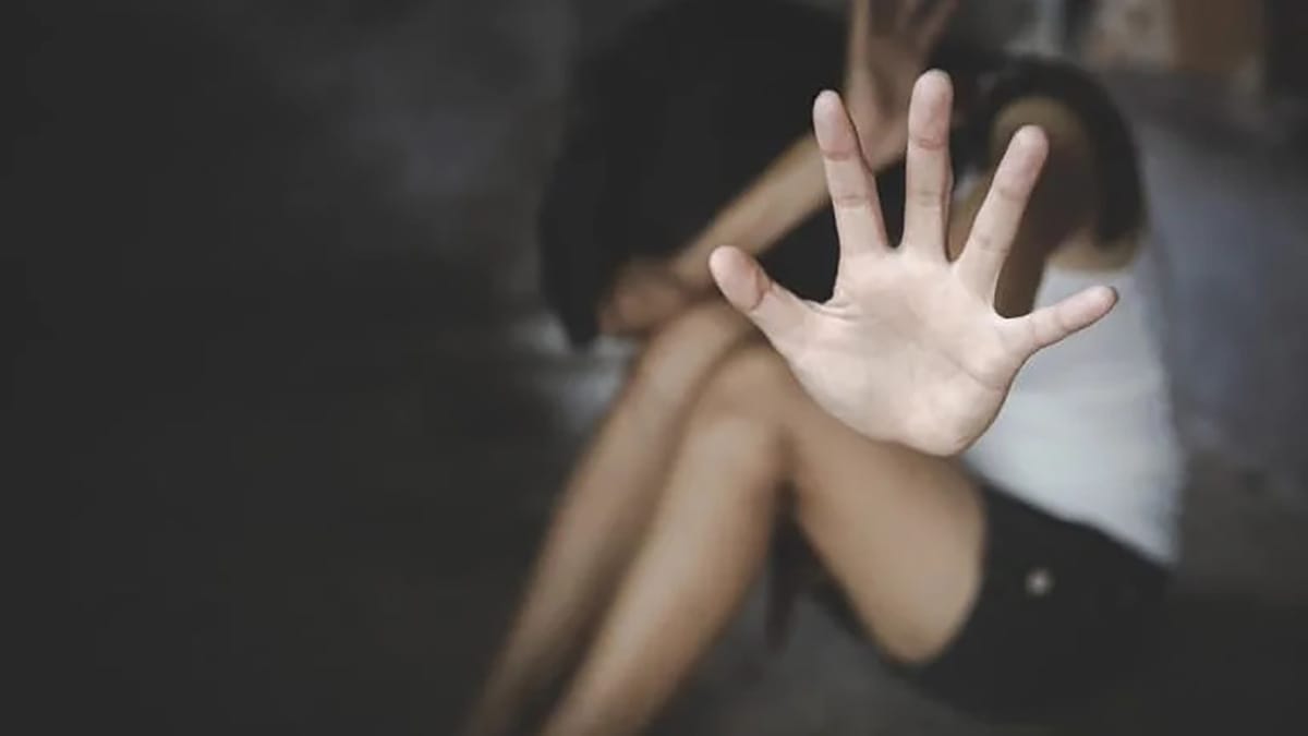 Suspeito foi preso após invadir casa, agredir e ameaçar ex-companheira em Jardim Alegre.