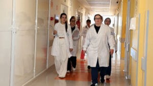 Acadêmicos de Medicina da Fatec Ivaiporã ampliam aprendizado prático na rede pública de saúde, com acompanhamento de médicos e profissionais do SUS