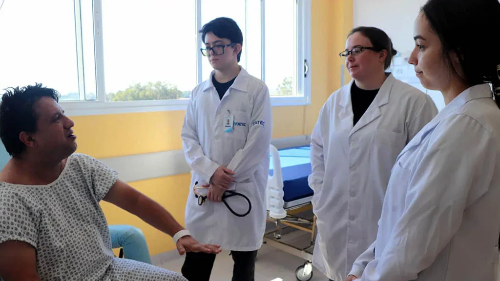 Acadêmicos de Medicina da Fatec Ivaiporã ampliam aprendizado prático na rede pública de saúde, com acompanhamento de médicos e profissionais do SUS