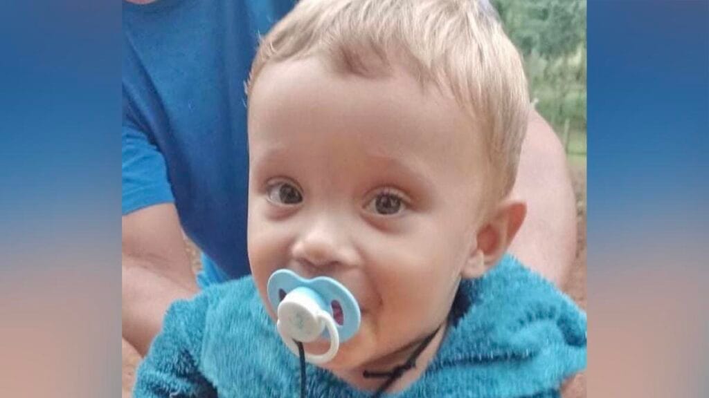 Bombeiros e Samu prestaram atendimento, mas a criança morreu no local.