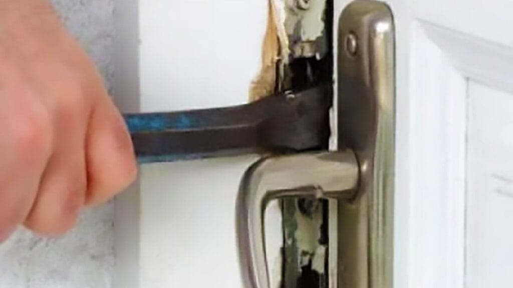 Barracão municipal na Estrada do Canjarana foi invadido e teve objetos furtados,