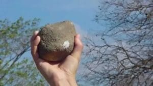 PM foi acionada após denúncia de arremesso de pedras no Jardim Itaipu, em Ivaiporã