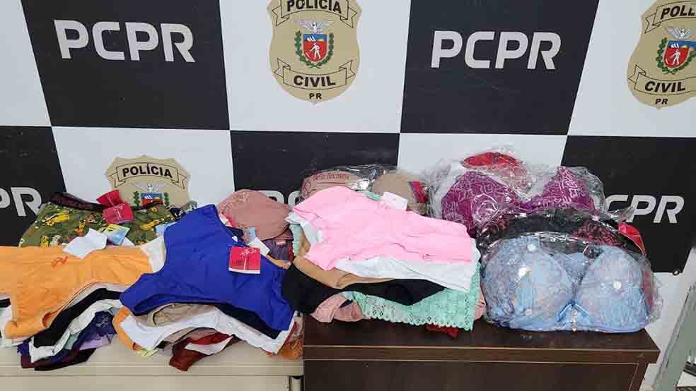Roupas íntimas apreendidas pela Polícia Civil após recuperação de furto em Faxinal