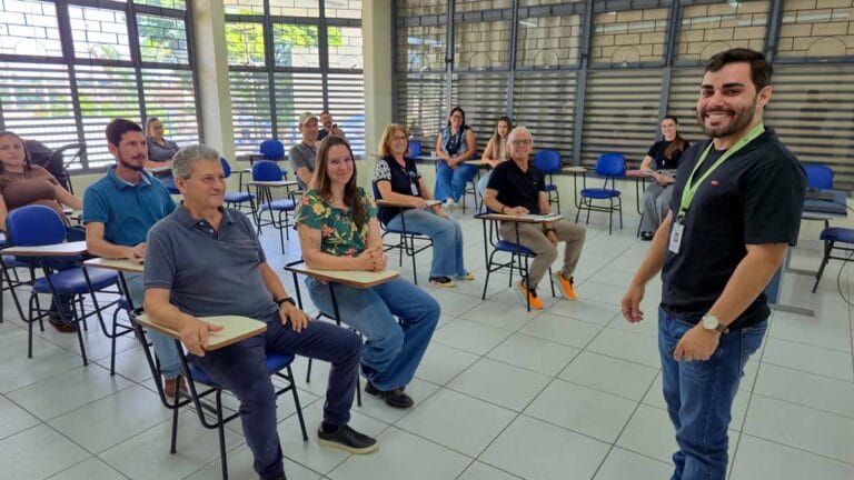 Veterinários participam de treinamento do SIM na Fatec Ivaiporã