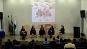 Professoras da Fatec Ivaiporã compartilharam experiências sobre carreira científica no 10º Café com Elas.
