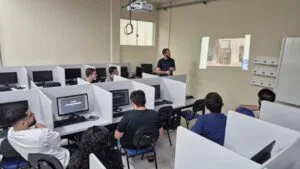 Acadêmicos participam de workshop durante Jornada Acadêmica da Fatec Ivaiporã