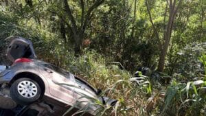Acidente entre Ford Ka e Jeep Compass na PR-092 em Quatiguá com atendimento da PRE