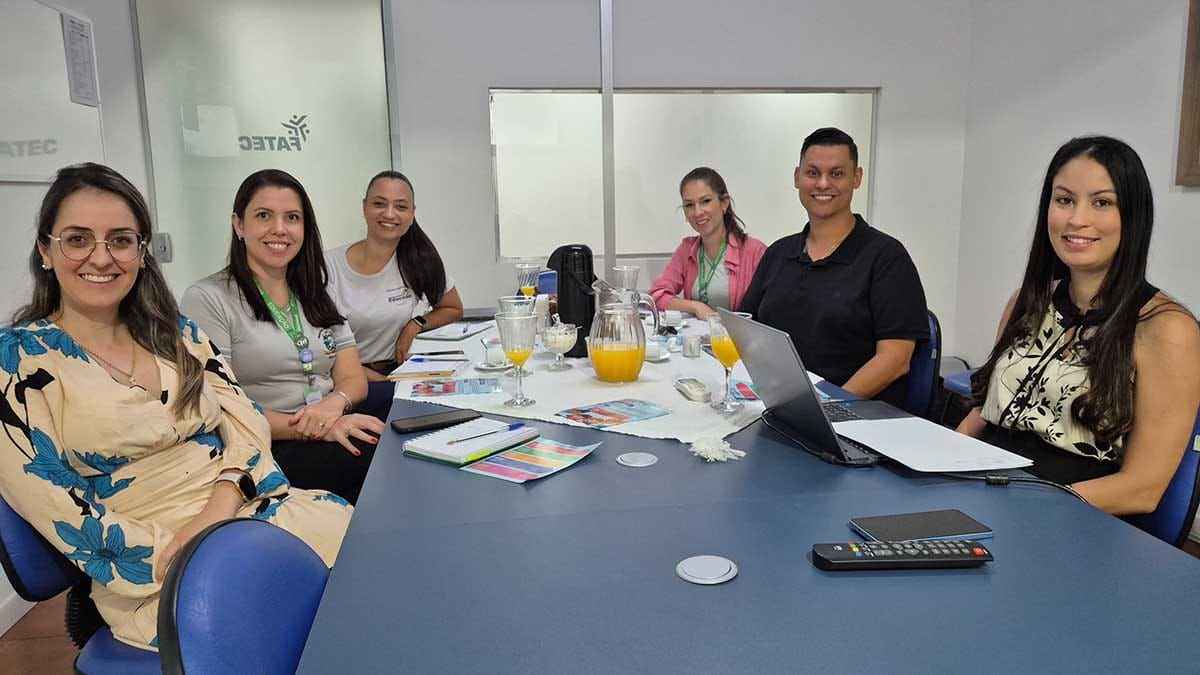 Profissionais da Fatec Ivaiporã e da Secretaria Municipal de Educação definem retomada de ações contra o bullying nas escolas