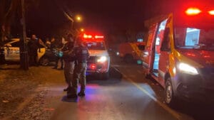 Local onde homem foi morto a tiros em Foz do Iguaçu durante a noite
