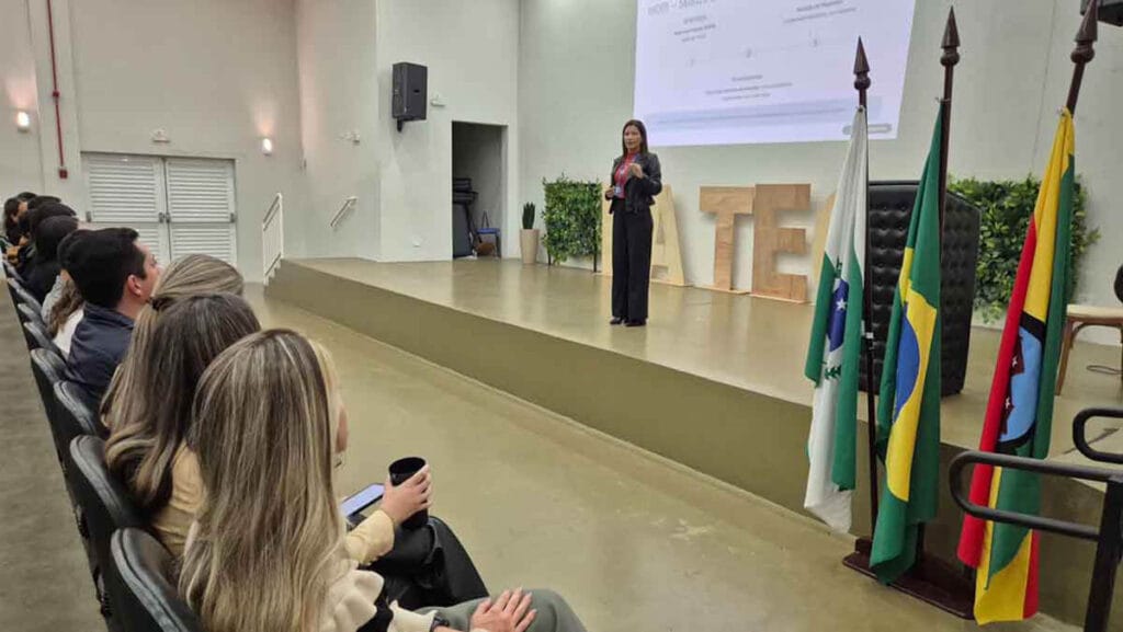 Seminário da Fatec Ivaiporã reuniu professores e coordenadores para apresentação de 240 projetos integradores
