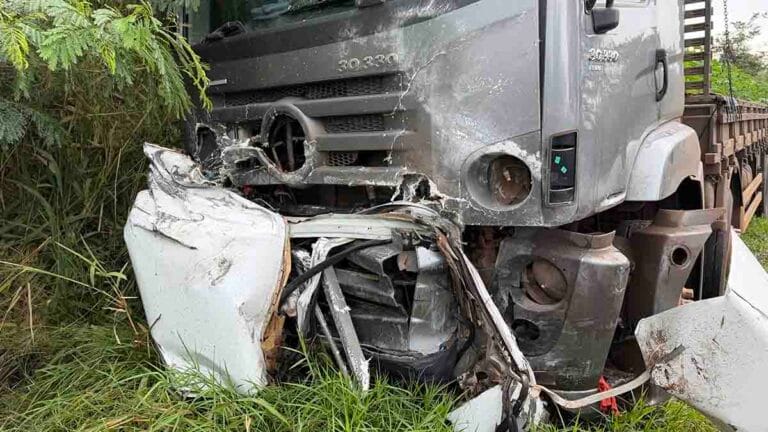 Acidente na PR-082 matou jovem motorista de Sarandi próximo a São João do Ivaí neste sábado (16).