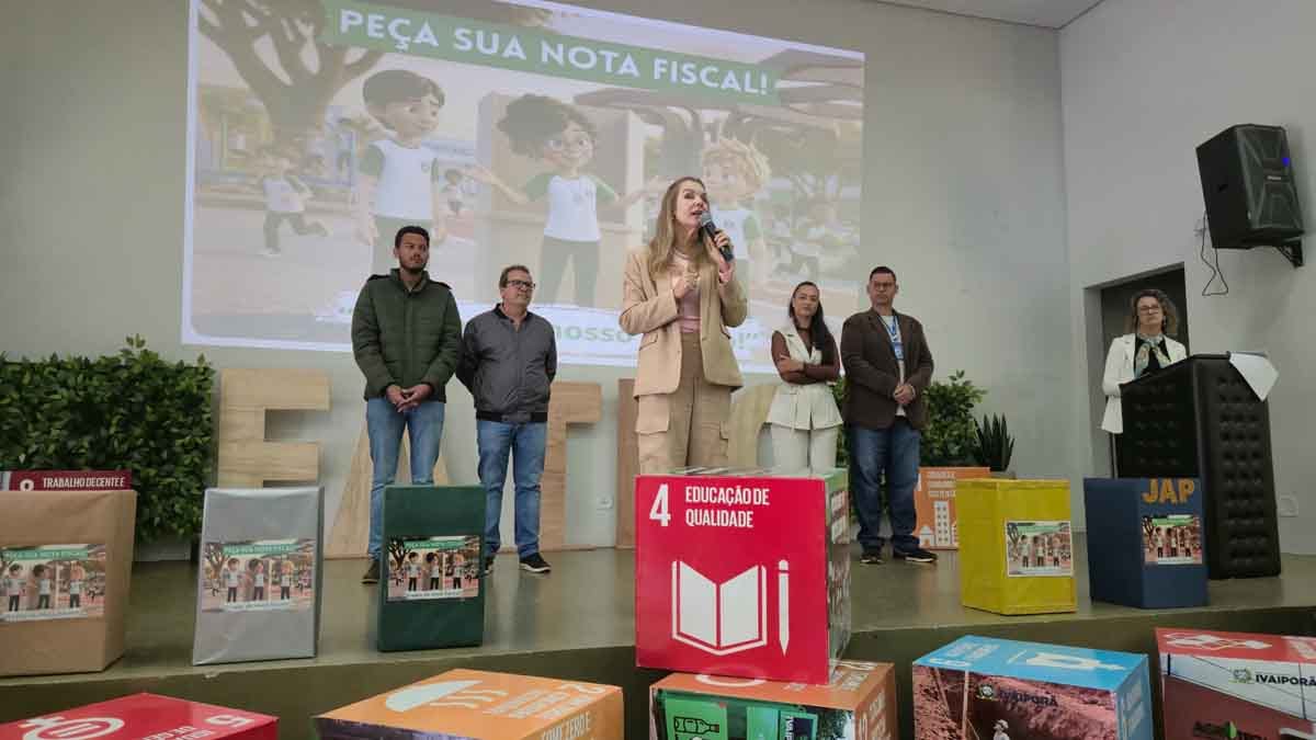 Projeto sobre educação fiscal mobiliza estudantes em parceria entre Prefeitura e Fatec Ivaiporã Estudantes participam de ação sobre educação fiscal em Ivaiporã