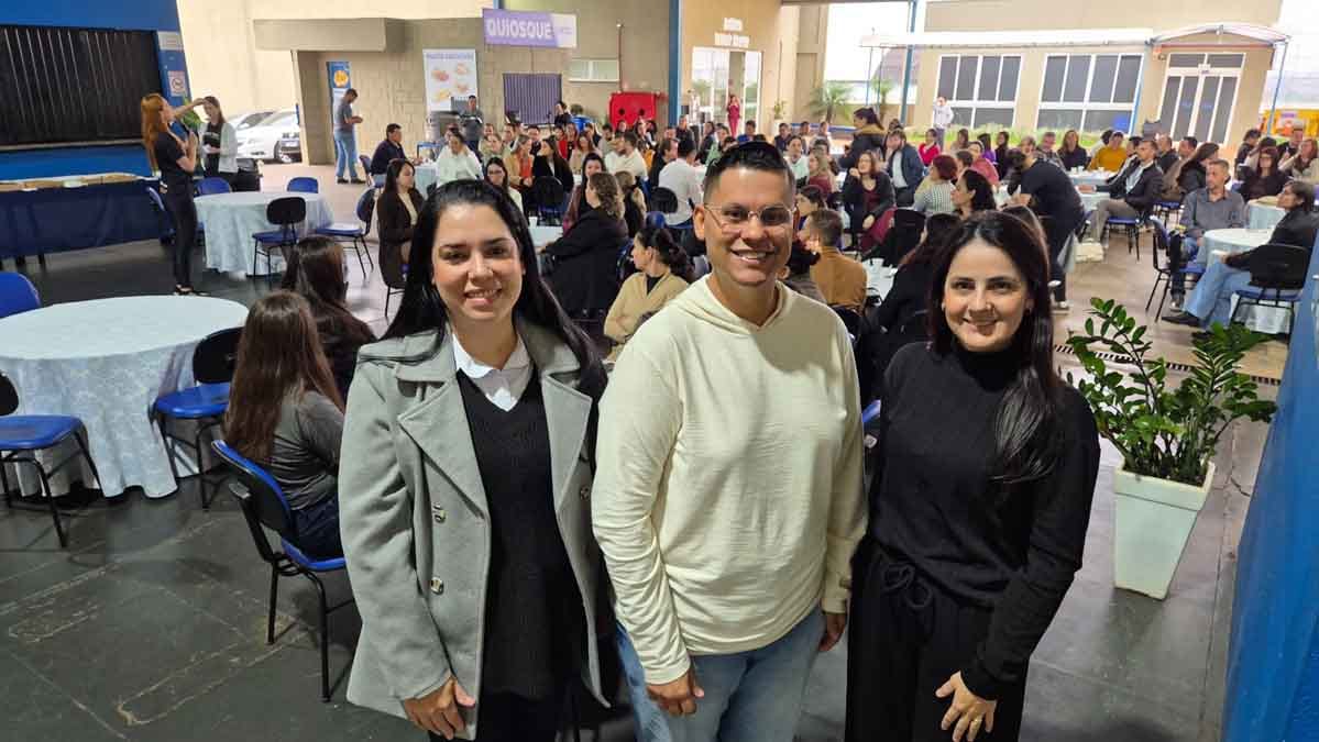 Fatec Ivaiporã promove Encontro Pedagógico com integração e lançamento do Vestibular de Inverno Direção, professores e colaboradores durante Encontro Pedagógico da Fatec Ivaiporã