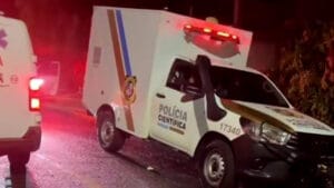 : Equipes atendem ocorrência de incêndio com morte em residência de Faxinal