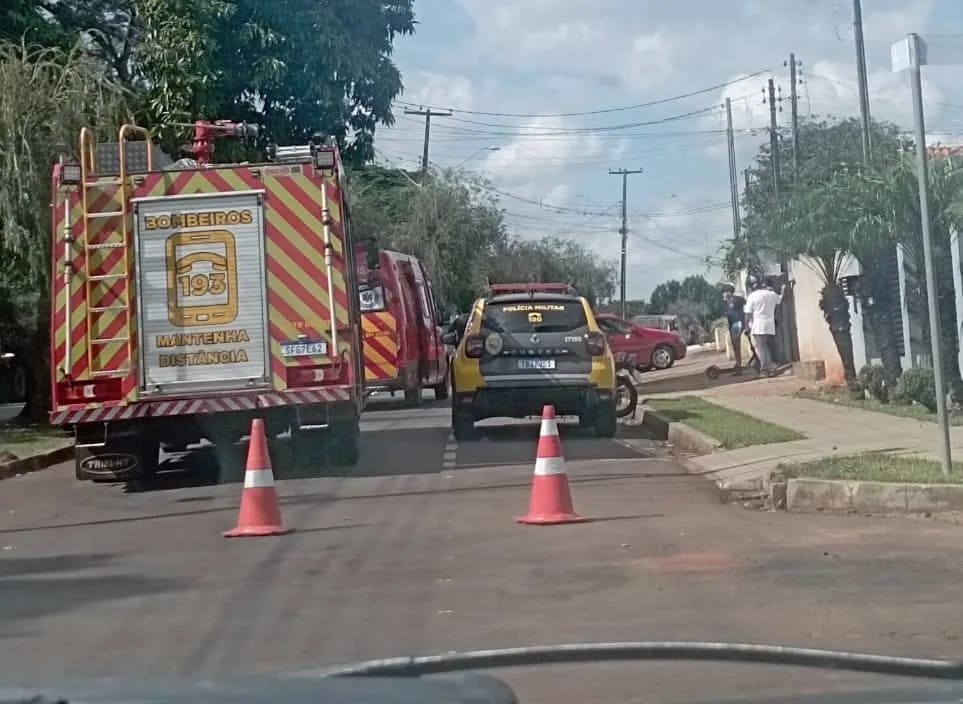 Adolescente de 17 anos ficou ferido após queda de moto na Avenida Maranhão, em Ivaiporã, nesta quinta-feira