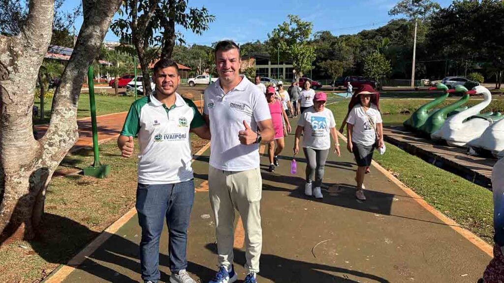 Secretário Yan Santos e diretor Tiago Campos durante visita ao Jardim Botânico de Ivaiporã