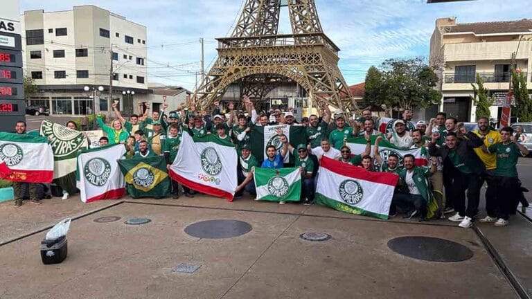 Torcedores de Ivaiporã e região embarcam para Londrina para acompanhar Palmeiras x Jacuipense no estádio do Caf
