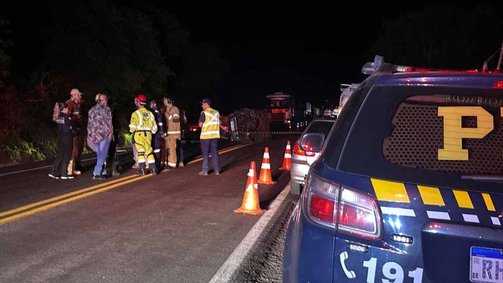 
Acidente na BR-376, em Guairaçá, mobilizou equipes de resgate e da PRF
