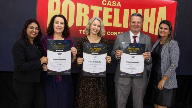 Equipe da Casa Portelinha durante a premiação Melhores do Ano 2026 em Ivaiporã