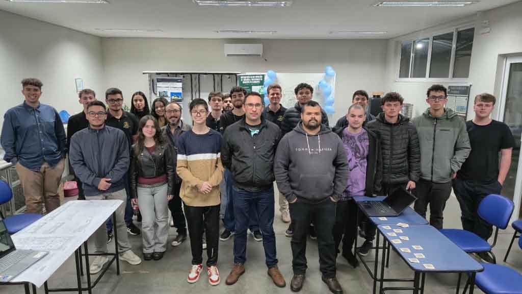 MOPI transforma Fatec Ivaiporã em vitrine de inovação, pesquisa aplicada e projetos com impacto regional mopi-fatec-ivaipora-inovacao (10)
