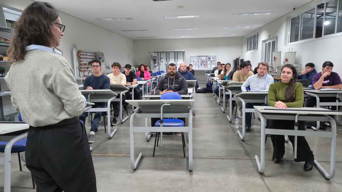 Acadêmicos participaram de palestra sobre mudanças climáticas e El Niño na Fatec Ivaiporã