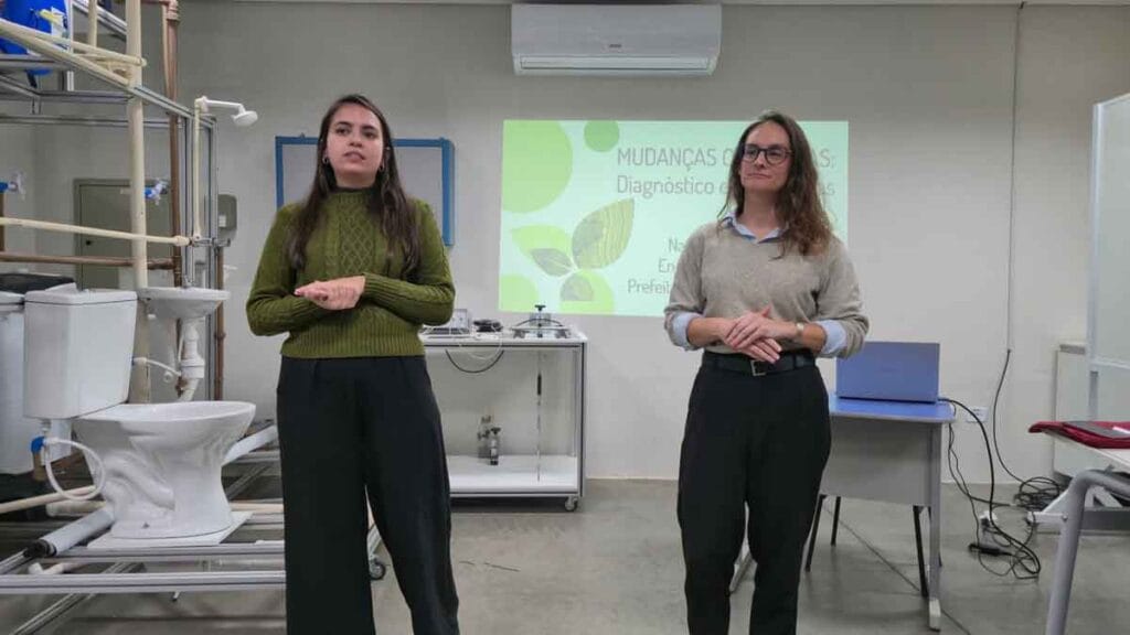 Acadêmicos participaram de palestra sobre mudanças climáticas e El Niño na Fatec Ivaiporã