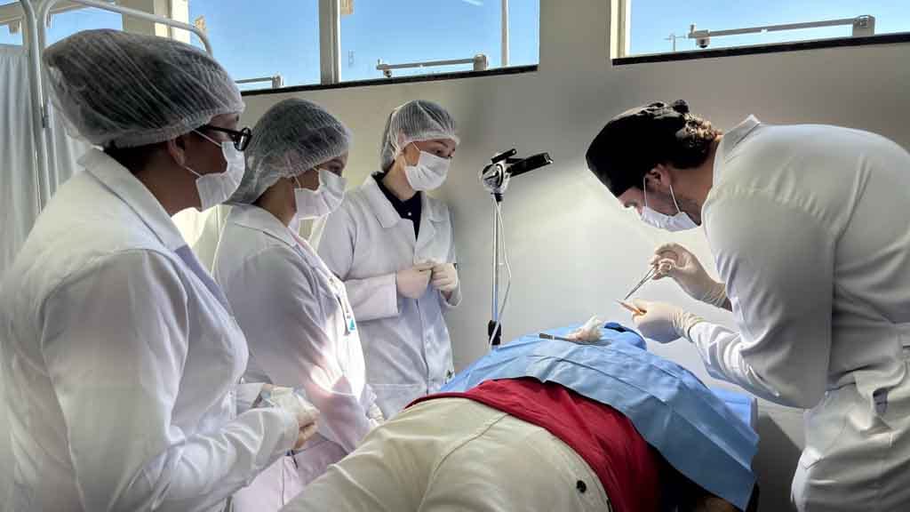 Curso de Medicina da Fatec Ivaiporã combina ensino teórico, atividades práticas, pesquisa e ações de extensão para a formação de futuros médicos