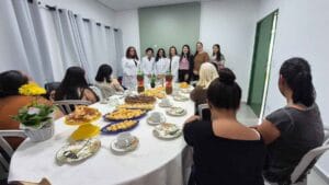 Participantes e organizadores celebram a conclusão do projeto reflexivo em Ivaiporã