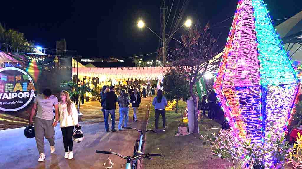 Ivan Maldonado / Notícias Online Grande público prestigia o Arraiá de Ivaiporã no Parque Ambiental Jardim Botânico durante apresentações de quadrilhas e shows