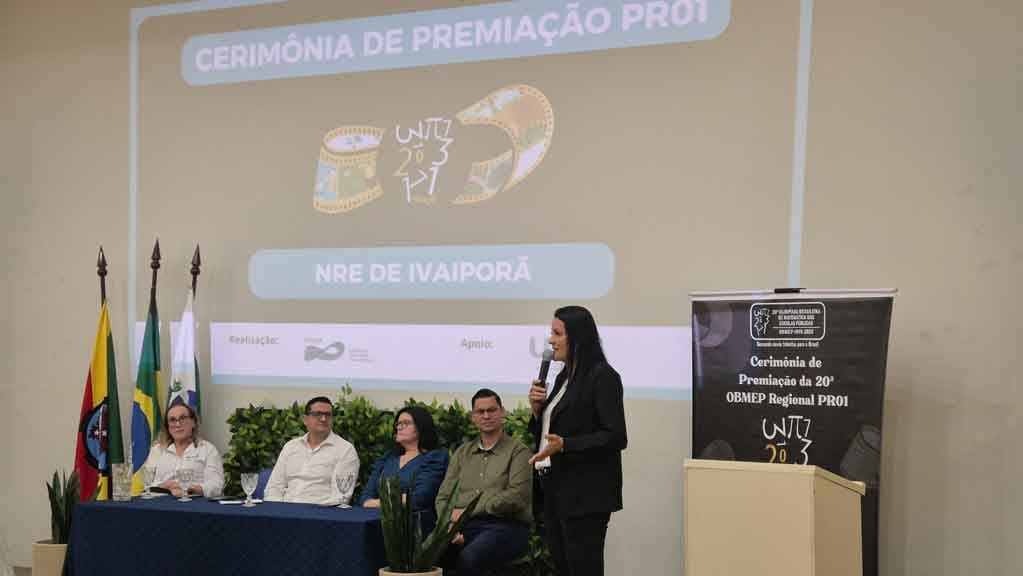 Cerimônia da OBMEP é realizada na Fatec Ivaiporã e diretor incentiva medalhistas seguirem estudando Cerimônia da 20ª OBMEP na Fatec Ivaiporã reuniu estudantes premiados, familiares, professores e autoridades da educação regional.