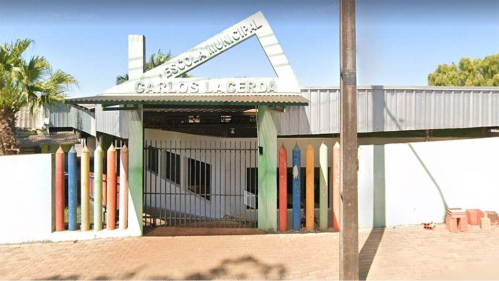 Polícia Militar atende ocorrência de furto na Escola Municipal Carlos Lacerda, em Ivaiporã, onde um martelete foi levado durante a madrugada