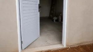 Ferramentas e equipamentos foram furtados após criminosos arrombarem uma obra no Loteamento Fiori, em Jardim Alegre