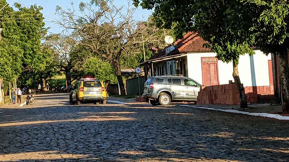 Morre no hospital homem vítima de esfaqueamento em Ubaúna, distrito de São João do Ivaí Local onde ocorreu o esfaqueamento que terminou com a morte de um homem em Ubaúna,