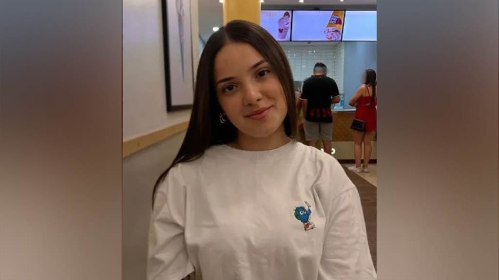 Jovem morre dias após acidente com patinete elétrico em Arapongas Nicolle Moraes, de 18 anos, morreu após sofrer um acidente com patinete elétrico em Arapongas.